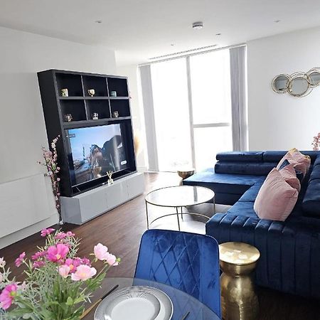 2 Bed Luxurious Apartments Canary Wharf Londen Buitenkant foto
