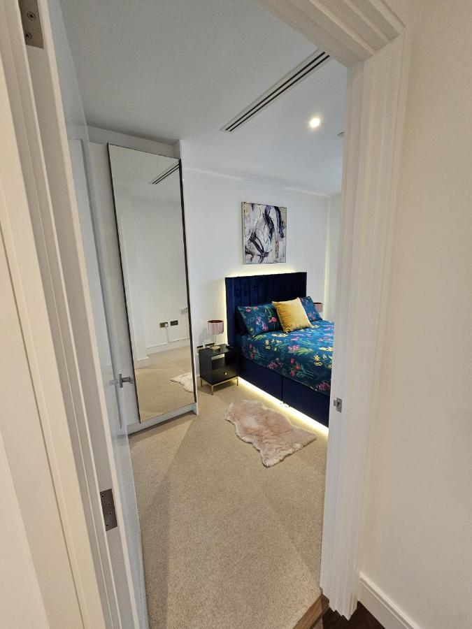 2 Bed Luxurious Apartments Canary Wharf Londen Buitenkant foto