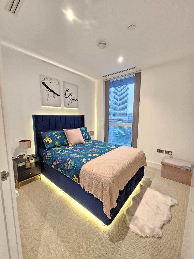 2 Bed Luxurious Apartments Canary Wharf Londen Buitenkant foto